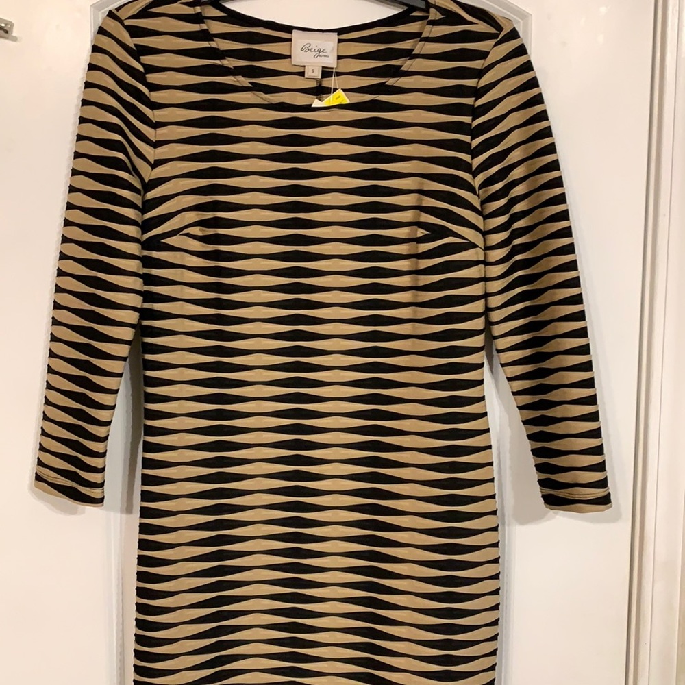 Black and brown fitted stretch dress